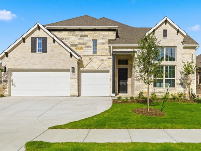 912 Landing LN
