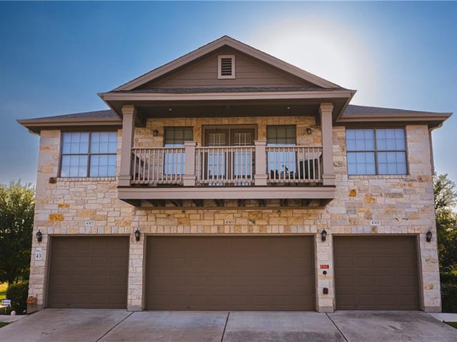9201 Brodie Ln Unit #4301