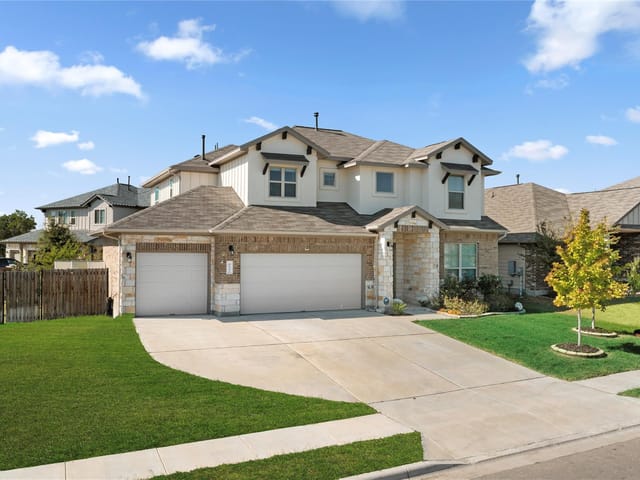 932 Medina Way