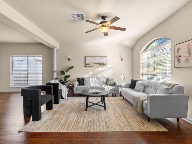 9326 Lightwood Loop