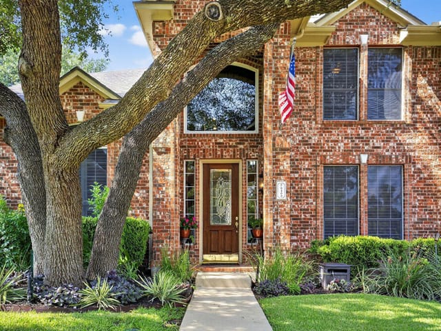 9400 Graceland Trl