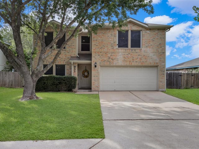 951 Brandi CIR