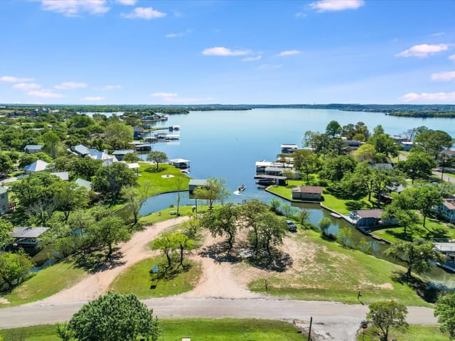 Lots 359-362 Rosehill Dr - front exterior - Luxury lot in Castle Hills, Granite Shoals, TX