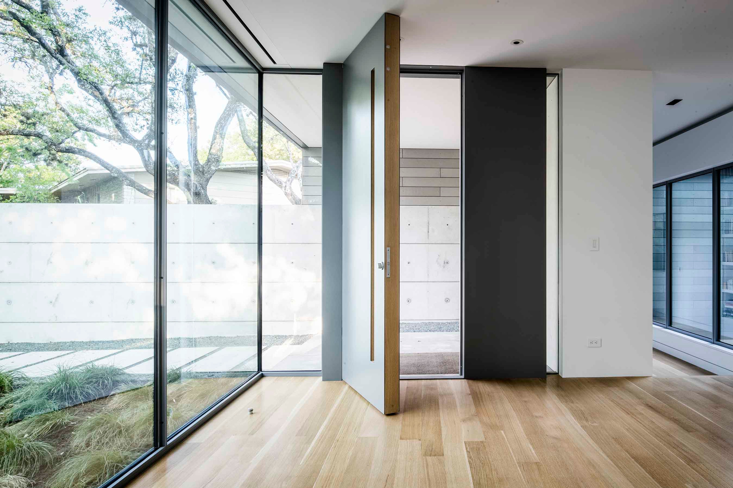 Three-story sculptural staircase in 5/8-inch plate steel