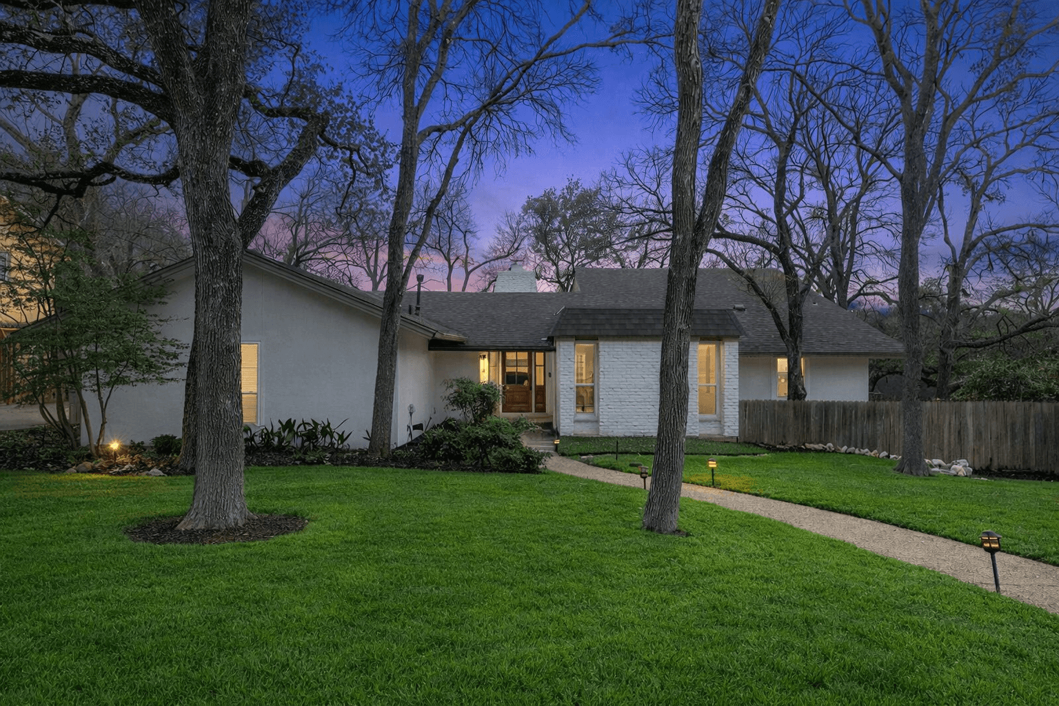 3607 Brownwood Dr