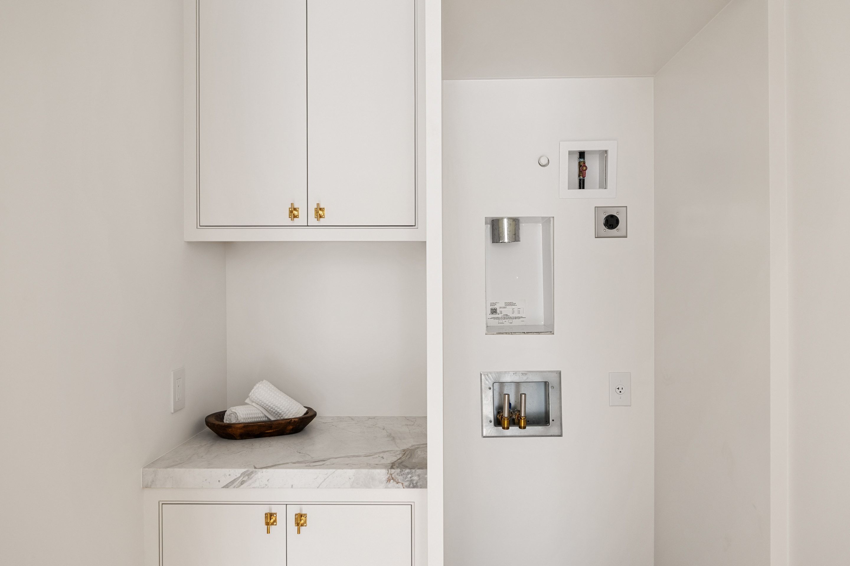 3802 Balcones Drive utility room