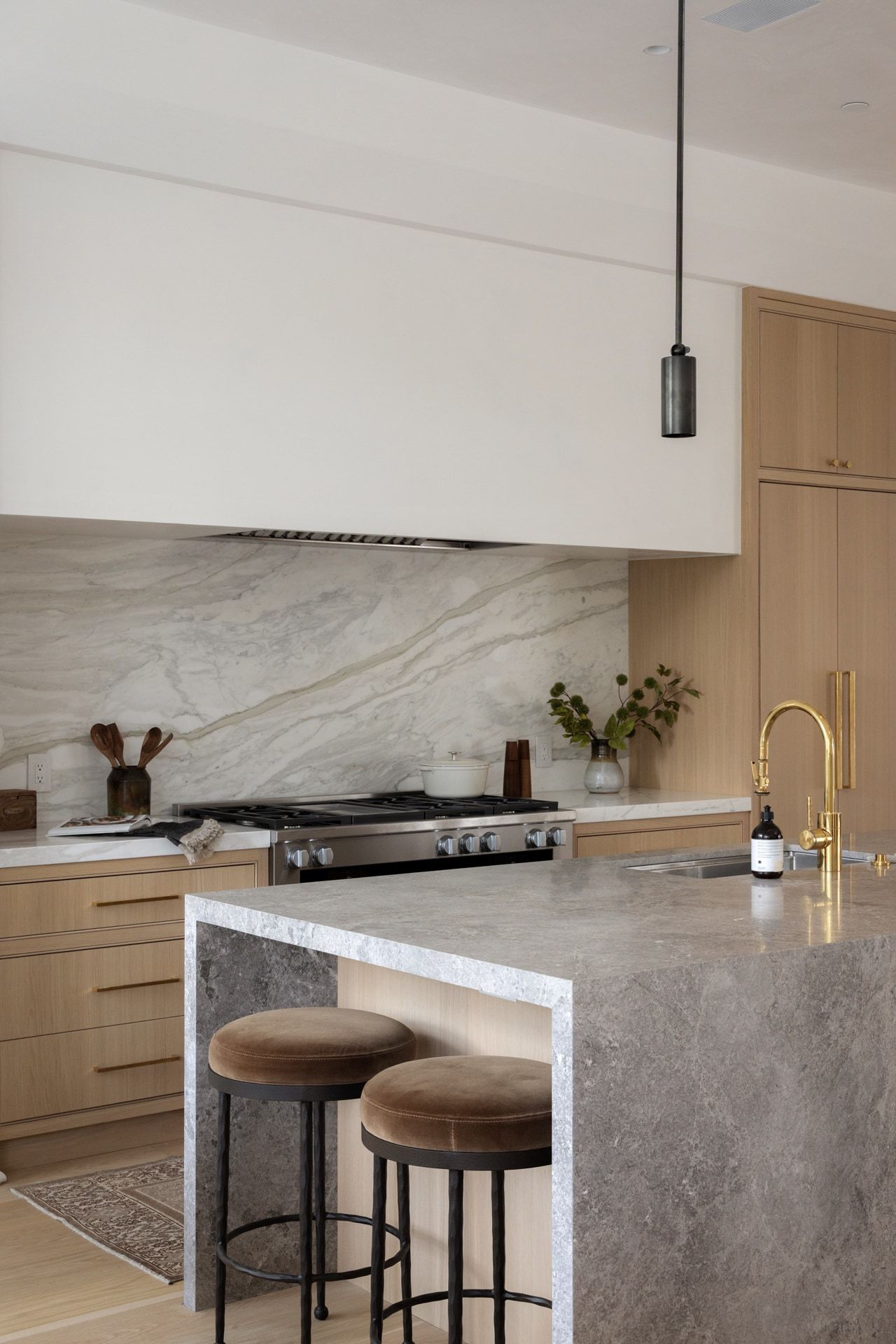 3802 Balcones Drive kitchen backsplash detail