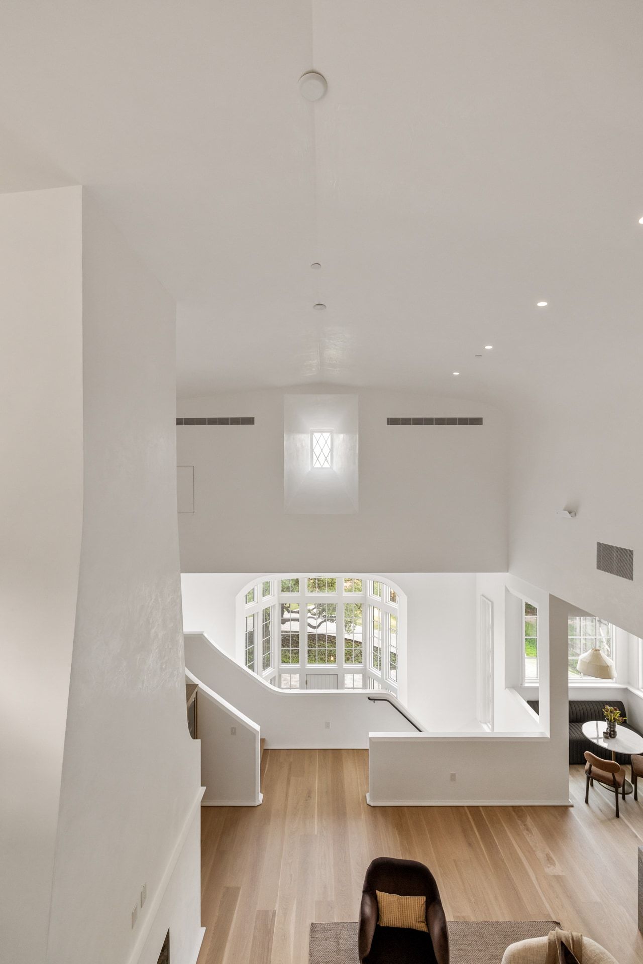 3802 Balcones Drive great room upper volume