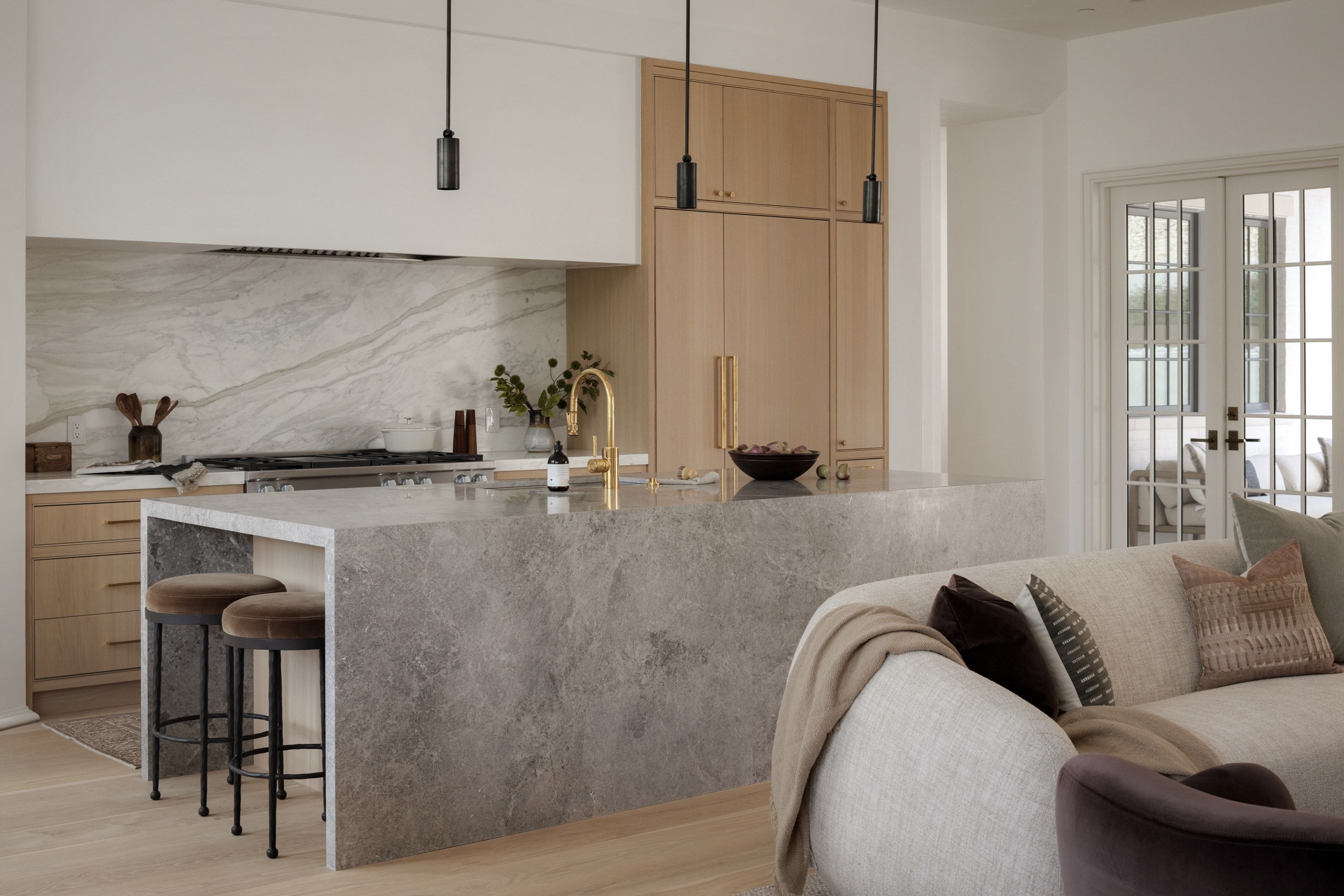 3802 Balcones Drive kitchen and living open plan