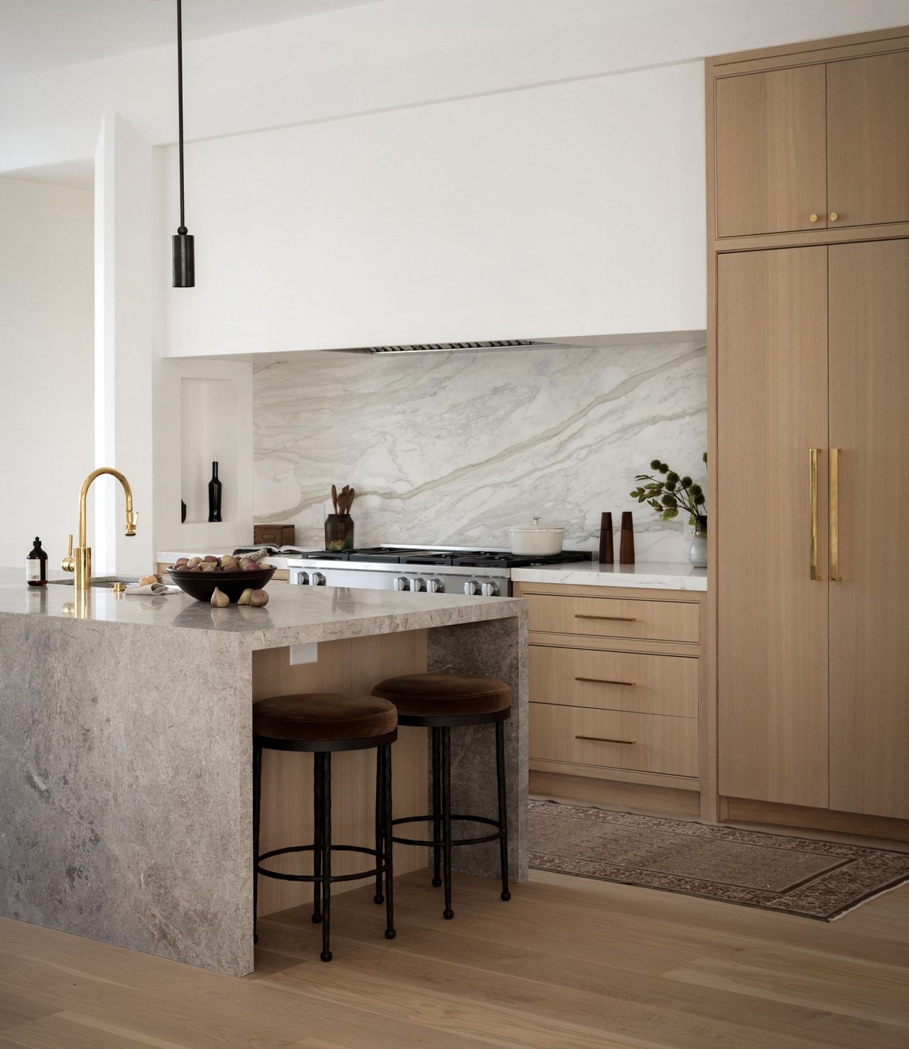 3802 Balcones Drive kitchen island marble detail
