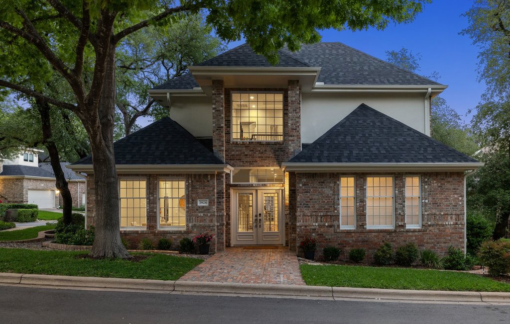 Newsletter image accompanying the archived property feature for 3924 Arbor Glen Way, 78731.