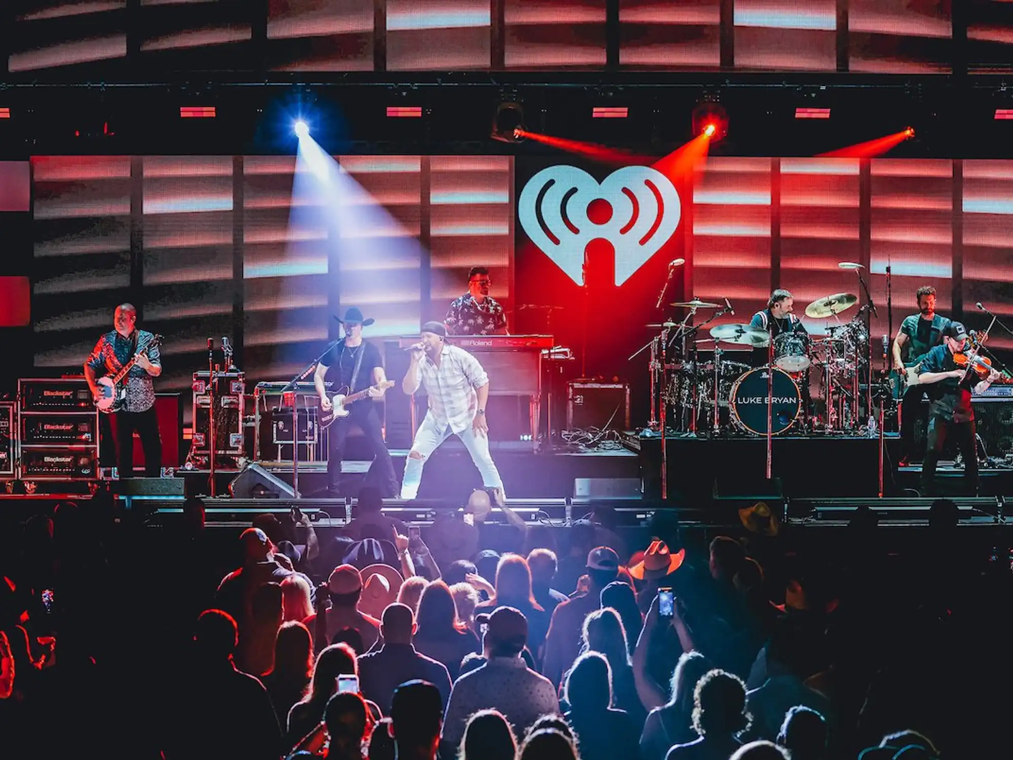 Newsletter image accompanying iHeartCountry Festival.