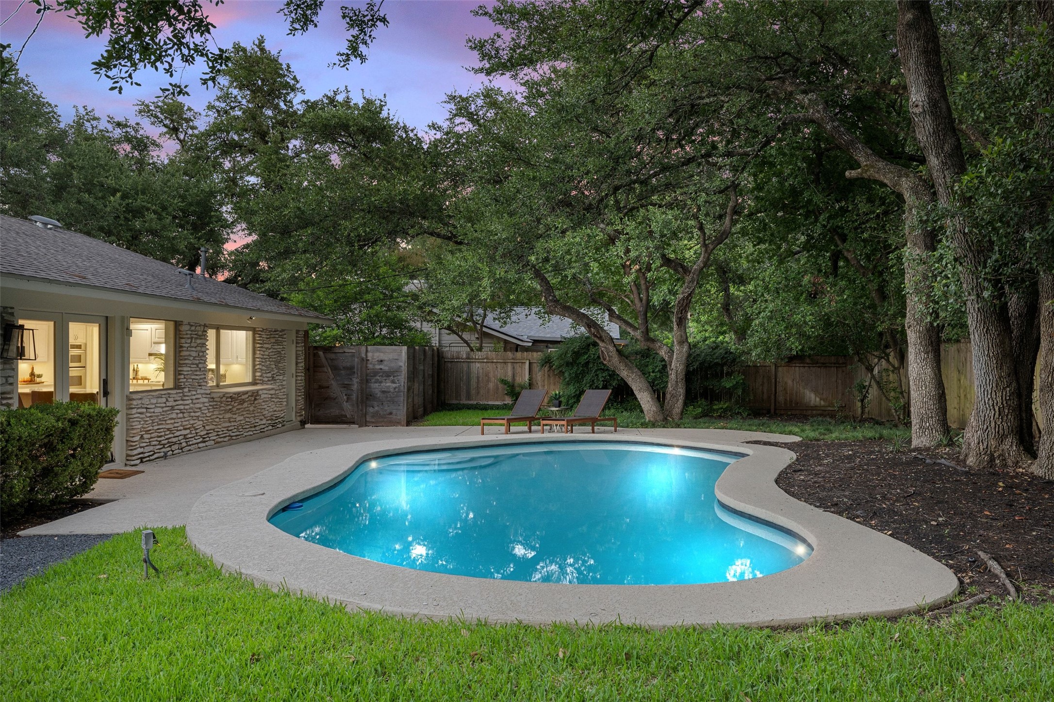 Newsletter image accompanying the archived property feature for 8805 Point West Drive.